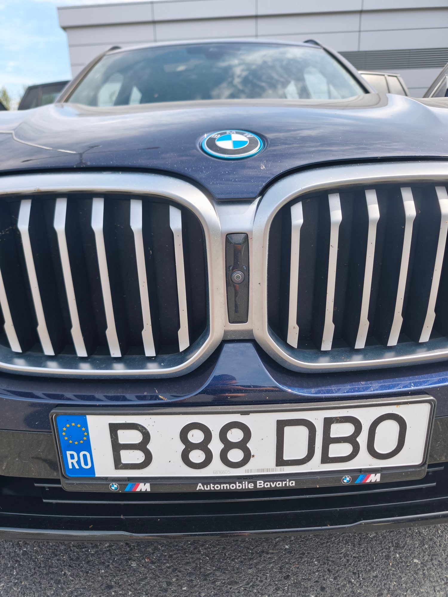 Detaliu grilă frontală BMW X3 xDrive30e M Sport