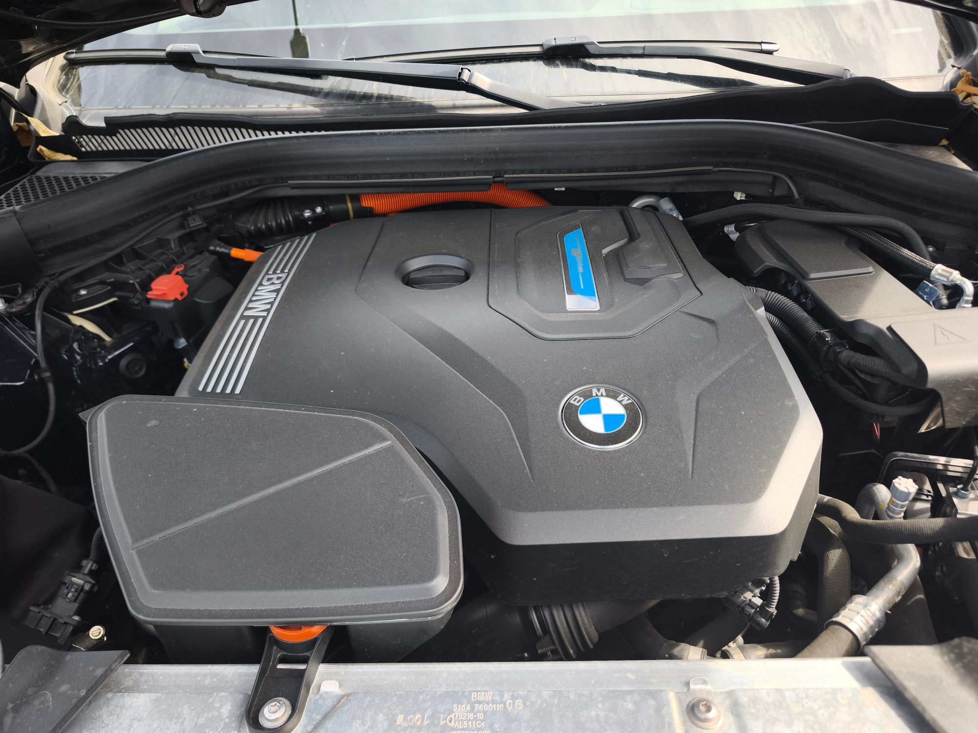 Motorul BMW X3 xDrive30e văzut de aproape
